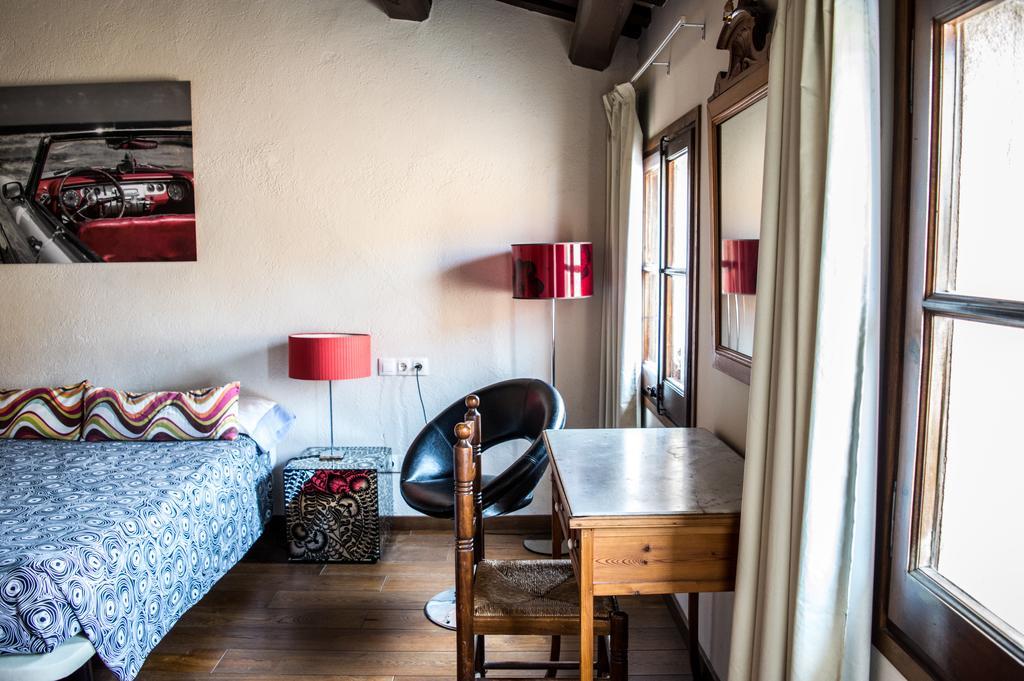 L'Argolla Hostal Santa Coloma De Farners Esterno foto